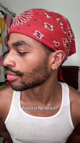 which do you prefer? beard or no beard? 🥴 #beardcare #mensgrooming #grooming #shaveroutine 
