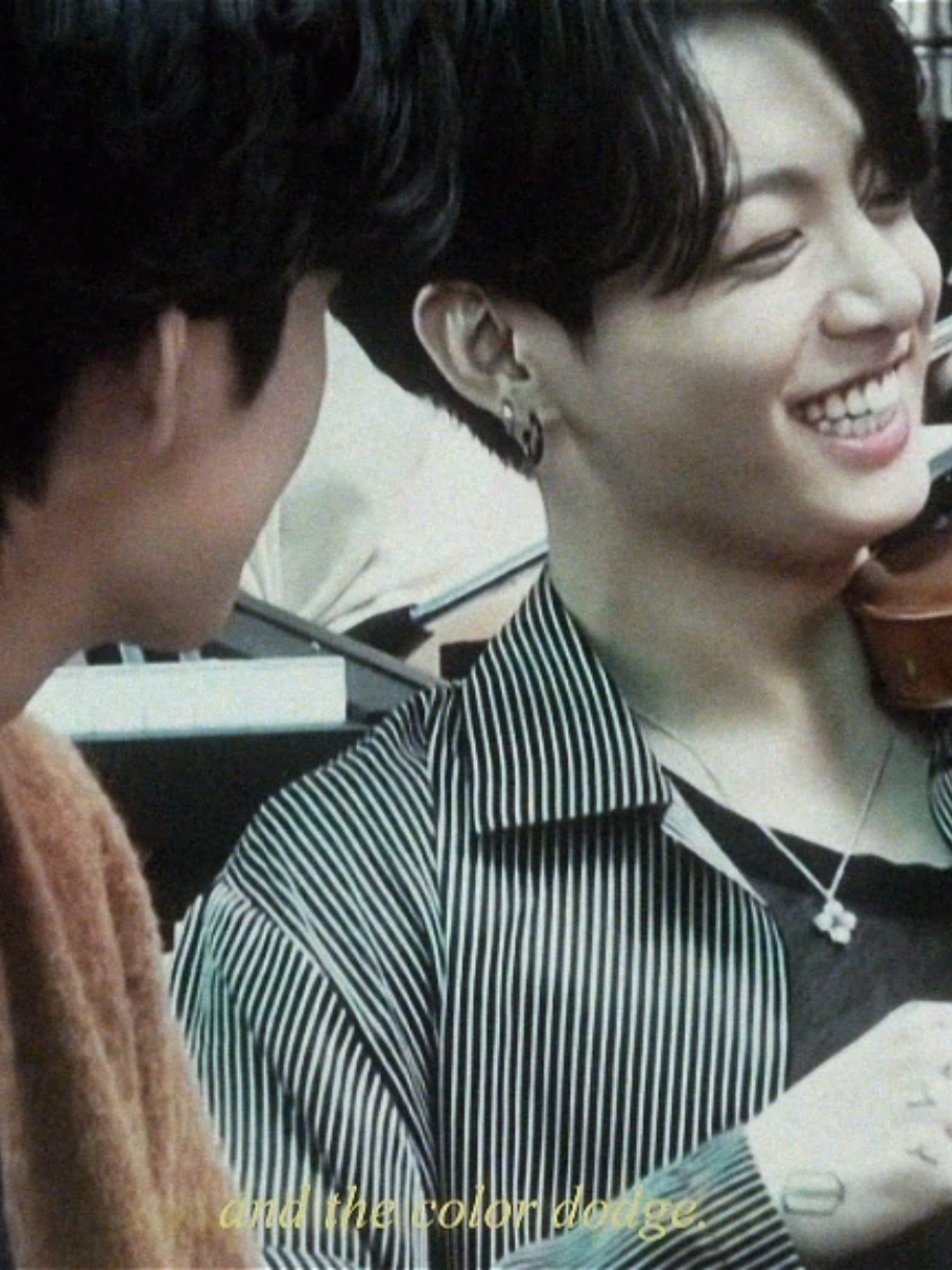 the look of love.🩷 #taekook #taekookedit #fyp #tiktokviral 