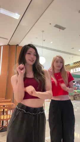 Baby pull me closer #lipsync #fyp #videoviral #fyppppppppppppppppppppppp 