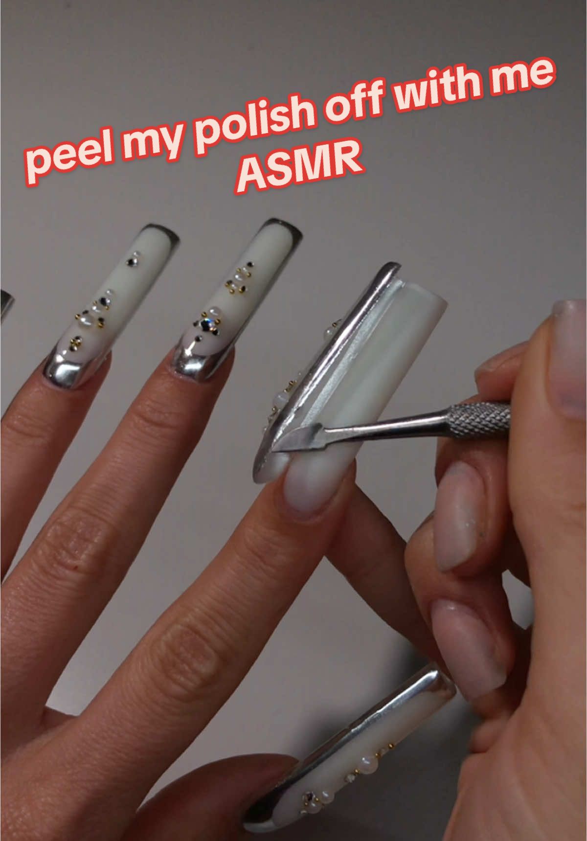 Peel my gel polish off with me — wearing acrygel in Ivory by @vbeautypure (code: NOODLE10) ☁️✨ #vbeautypure #acrygel #longnails #noodle_yess 