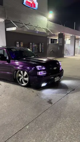 the drank truck🍇 #fyp #explore #houstontrucks #baggedtruck #introwheels #airlift3p #purple #droppedtrucks 