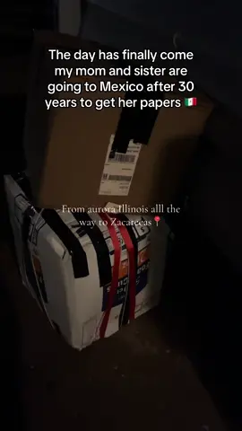 The day has finally came my momma is on her way to Mexico 🇲🇽 wishing her the best trip ever ❤️‍🩹 All though I will miss her she deserve this!! & I can’t wait for her to come back!! #auroraillinois #camion #camionesdelvalle #illinois #returntomexico #papers 