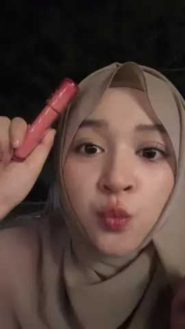 ปากมันจุยซี่มากกกก#romand #ลิปromand #น้องบีมเหนียวหลาม #tiktok #fyp #พิกัดความสวย 