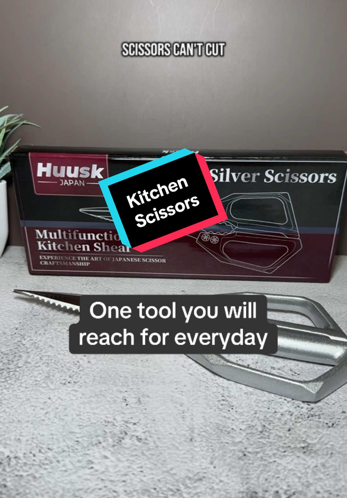 Huusk All Purpose Kitchen Scissors, stainless steel kitchen shears, heavy duty poultry shears #huusk #kitchenscissors #scissors #heavydutyscissors #kitchenshears #kitchentok #meatscissors #kitchenessentials 
