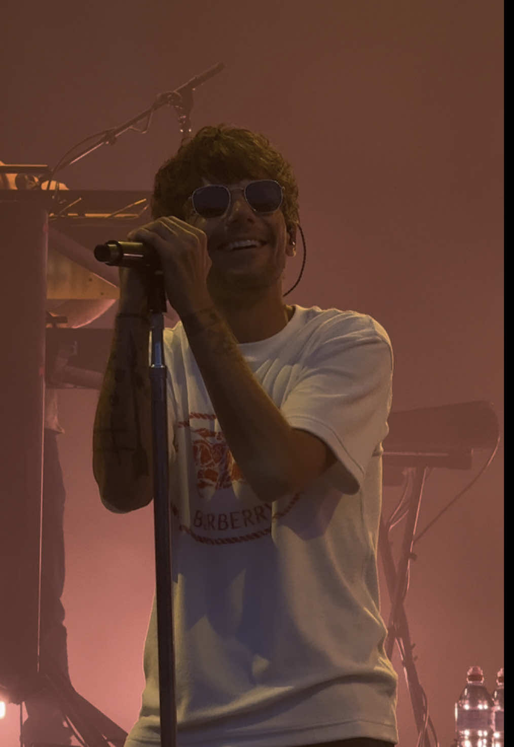 holding on to heartache @LouisTomlinsonHQ #zoacity #zurich #concerts #louis #lt #louistomlinson #fyp 