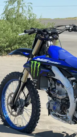 Freshie 😍 #moto #motocross #dirtbike #mototok #bikelife #dirtbikelife #yamaha #yz250f 