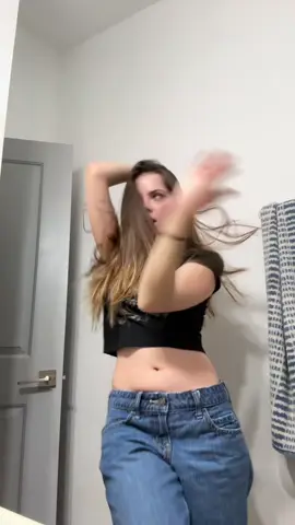 pretending i’m in a music video