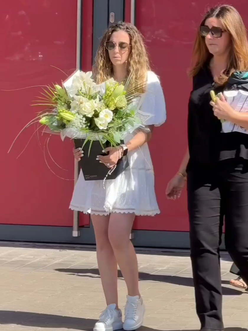 #20 #diogojota wife Rute Cardoso, family and teammate at Anfield today jul 11 2025 tribute to Diogo and Andre 🕊 #liverpool #portugal🇵🇹 