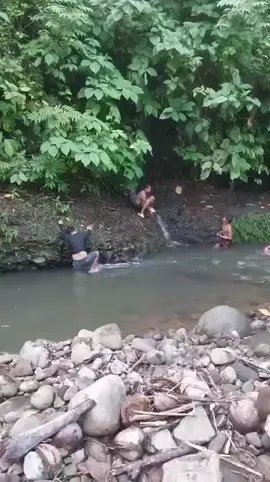 hampir pindah alam😬 #bismillahfyp#fyp#ular#piton#videolucungakak #viraltiktok 