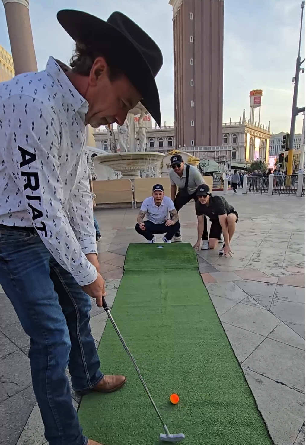 YEE HAW $100 Putt Challenge! #golf #golftiktok #publicchallenge 