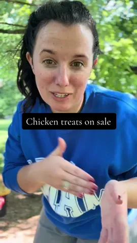 the secret to your chickens love is black soldier fly larvae #chickens #backyardchickens #blacksoldierflylarvae #tiktokshopcreatorpicks #dealforyoudays #chickenmama #chickentreats 