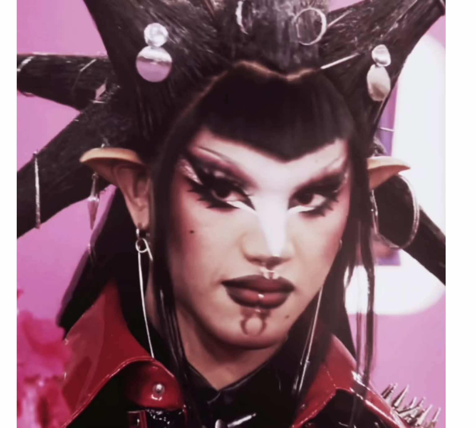 Put your body on my jeans 👖 #arrietty #arriettytheelf #arriettyedit #rupaulsdragrace #drag #dragqueen #edit #fyp @Arrietty_Theelf @Bia 