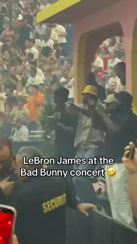 LeBenito getting turnt 🔥 @Bad Bunny #lebron #concert #badbunny #NBA #music #shoutoutot (via badbunny_global/X)