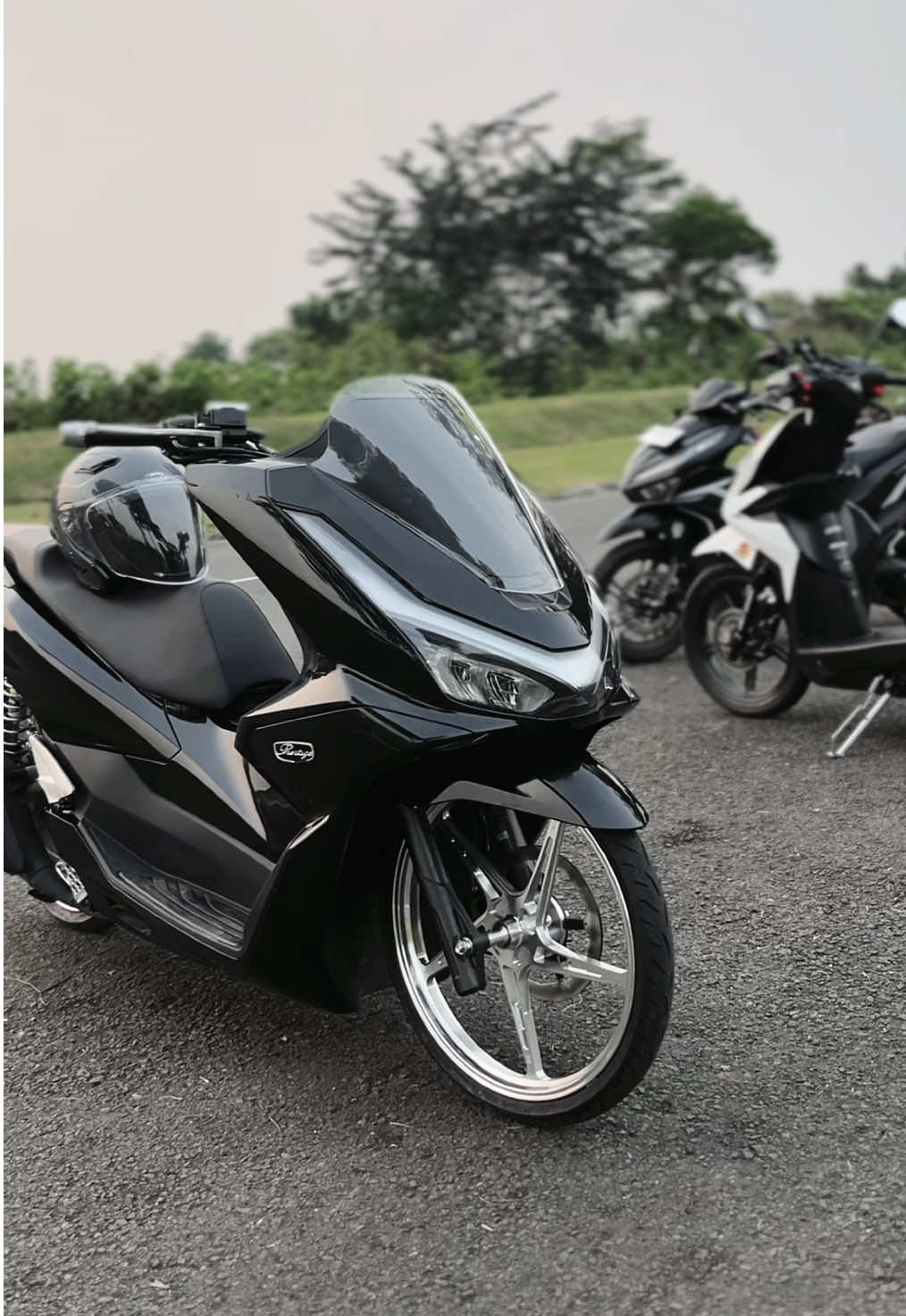 pcx gen 2 curut #pcx160 #ring17style #pcx160ล้อ17แต่งสวย #pcx2025 #thailand🇹🇭 #ogahjinjit #downsizestyle #pcxmodifikasi #maticproper #CapCut 