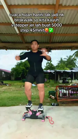 berpeluh lecun yee buat vstepper ni lagi ii kalau kita speed body pun boleh cun klau konsistan #idhamhamidon #fyl #xyzbca #nikmatiprosesnya #wourkoutathome #fylpシ #lostweight #inchilost #fypシ #dietjourney #cutsugar #selflove #selfcareroutine #vstepperworkout 