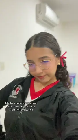 Ah mi si me gusta andar de niña peque con mis peinados  #foryou #fyp 