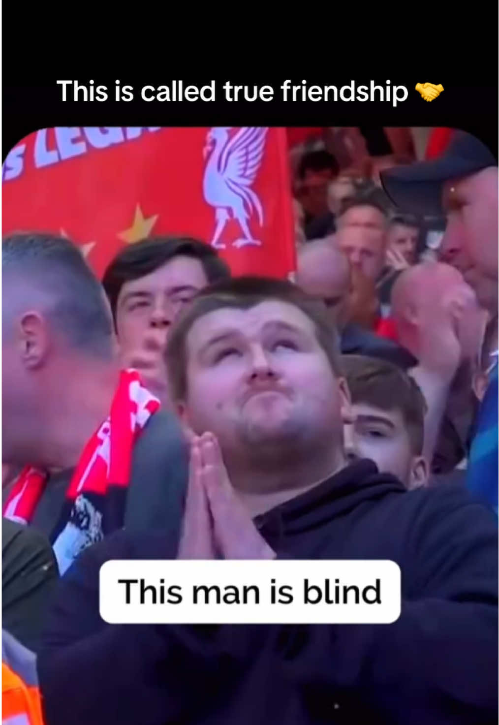 Respect to these Liverpool fans. ❤️ #liverpoolfc #ynwa #heartwarming 