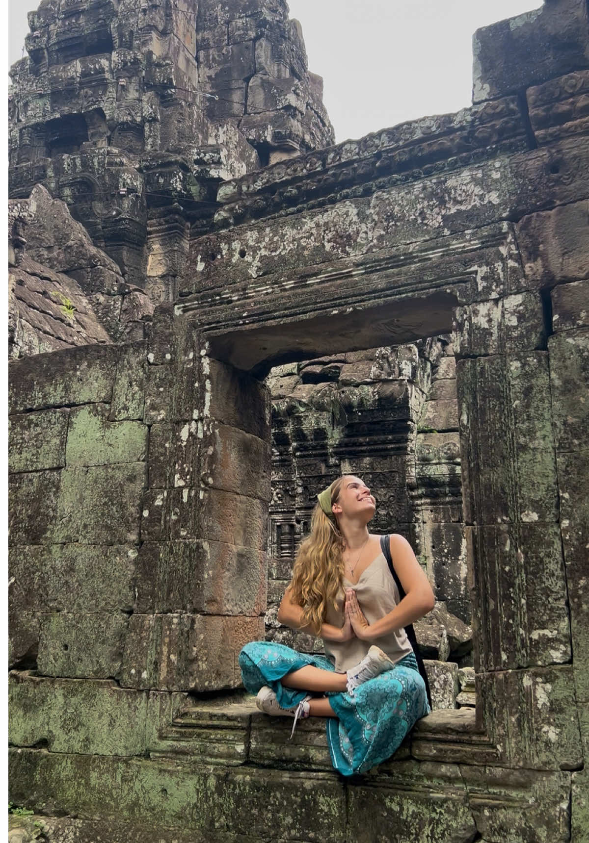 As any good backpacker would, of course we only bought the cheapest day pass to visit over 20 temples, and although we faced some challenges, overall It was one of the best days of my life. From playing around with monkeys, to getting help from locals when our bike broke down, those were moments i'll never forget. My favourite part was seeing so many trees growing from concrete because it reminded me of the resilience of nature. We also visited the Angkor Wat one hour before It closed and while it was raining so we had the temple all to ourselves which was such a beautiful and unreal experience. Thank you so much, Siem Reap. Forever grateful for so many beautiful memories. 🥹 🇰🇭#creatorsearchinsights #traveltiktok #real #backpacking 