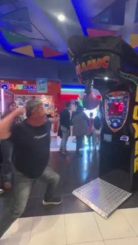 Respuesta a @Gala Melian  Estoy tentada 😂😂 #fyp #paratii #boxeo #gracioso #viral 