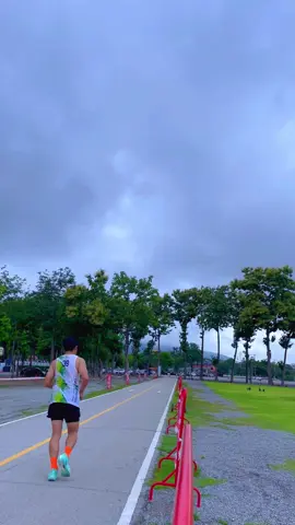 ทุกการฝึกฝน ล้วนหลอมร่างกายให้ไม่ยอมแพ้ ❤️‍🔥#ยกเว้นตอนตื่นเช้ามาซ้อม 🤣 #THeYHotelRunningTeam💚#The Y Hotel Chiangmai Runners 8