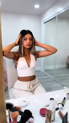 Can’t get enough of this makeup look 🎀 #fyp #foryoupage #foryou #brown #fypシ #makeup #makeupvideo #punjabitiktok #punjabitiktoker #punjabi #sonilagdi #diljitdosanjh #desi #grwm #trending #viralvideo #indian #OOTD #makeupbyme #glambypreet #gdwm #beauty 