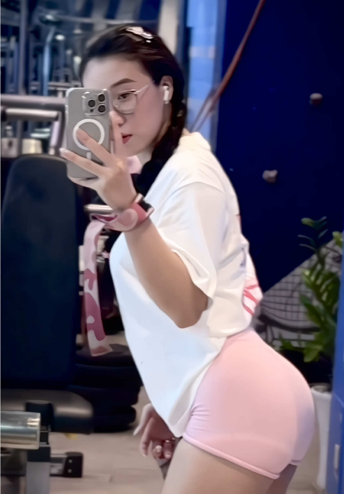 1 cô báo hồng🤡#CapCut #gym #Fitness #PT #GymTok 