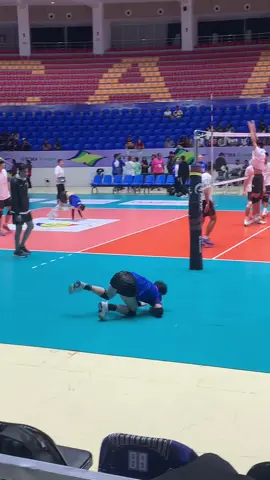 kweennnn @im_joshie 🥰grabe galinggg mag libero #joshybanez #joshybañez #joshybañez #libero #highlight #alaspilipinas #pilipinas #volleyballplayer #volleyball 