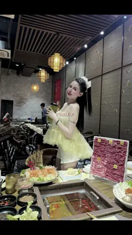 #CapCut dinh moi anh an toi, nhung…thuc don khong co gi ngol len thoy :)