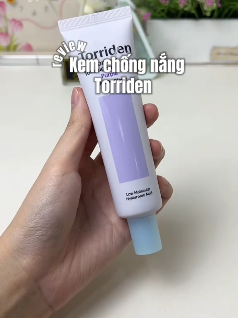 kem chống nắng giúp nâng tone, đi học cũng dùng được nè#review #kemchongnang #torriden #xh #fyp #viralvideo 
