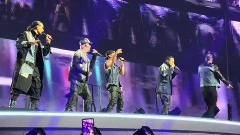 @backstreetboys Opening Night at @SphereLasVegas  #backstreetboys #SphereBSB #NickCarter #millenium #AJMclean #HowieDorough #KevinRichardson #BrianLittrell #LasVegas #SphereVegas 