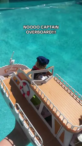 Tragic, absolutely tragic😭😭😭 #sylvanianfamilies #calicocritters #titanic 