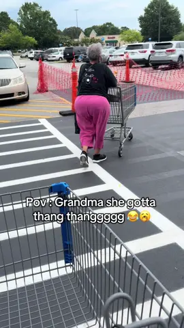 Grandmaaa gotta big ol  🍑 . lol😂😂. #fyp #blowthisup #viral #foryou #grandma #grandmasoftiktok #big #boot #thick #thicktok 