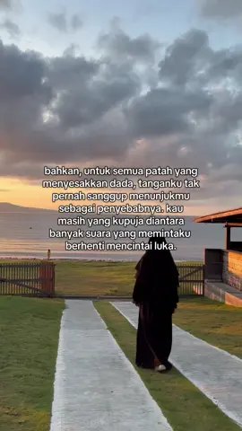 #fypシ #berandafyp #xyzbca #fypdongggggggg #arabicsong #quotes #arabic #berandatiktok #foryoupage #syaircinta #syairarab #trendhalal💝👩‍❤️‍👨 #quoteromantis 