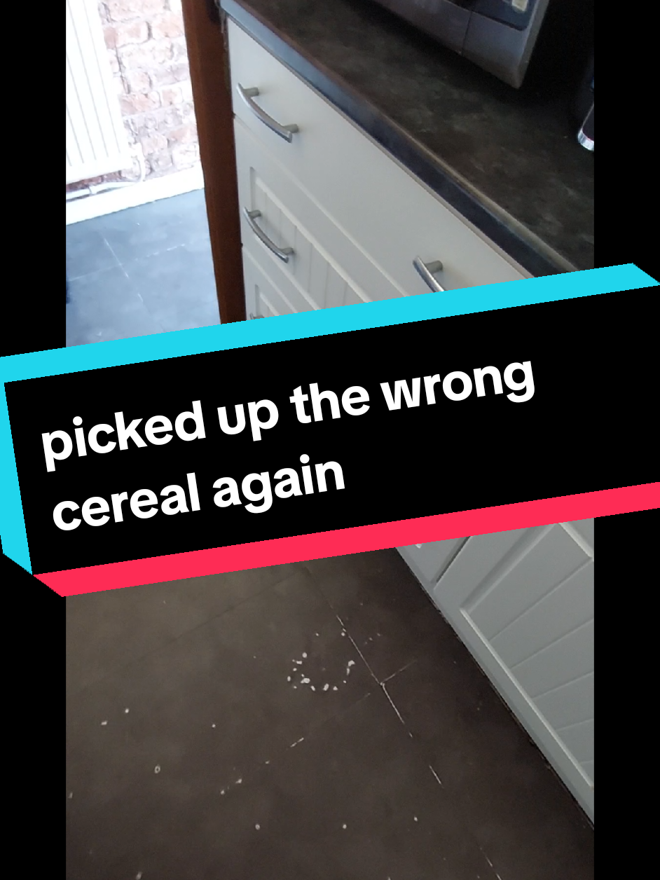 don't you just hate it when you pick up the wrong snack. yes it's a dad joke but I don't care I thought it was funny. just remember to eat healthy, paint your minis and collect skulls for the skull throne.  #warhammerpainting #chaosspacemarines #warhammercommunity #warhammer40k #warhammer #warhammer40000 #dadjoke #khorne #khorneberserkers  