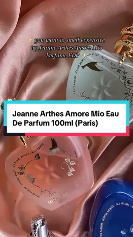 smells so goooood and expensive plus the packaging is supeeeeer bang! Jeanne Arthes Amore Mio Perfume! #jeannearthes #perfume #perfumetiktok #expensivescent #amoremio #fragrance #fragrance #fragrancetiktok 