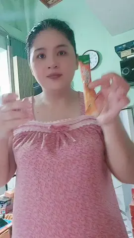 Em uống nước cam ép nè, mấy chị muốn dáng đẹp giống em không #nuoccamep🍊 #mongthugiamcan #xuhuong #nuoccamep🍊 