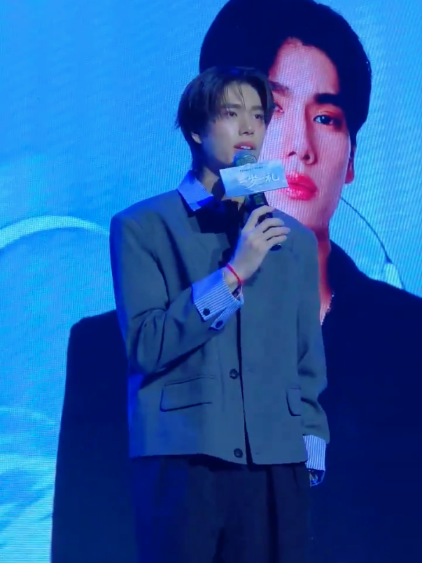 ฝากผลงาน #ภูวินทร์ตั้งศักดิ์ยืน #phuwintang #gmmtv 