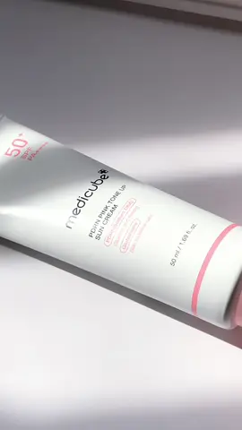 another racun sunscreen #Medicube #PinkSunCream #KBeautyFinds #ToneUpCream #SkincareRoutine #MuslimSkinCare #HalalBeauty #SPF50 #KoreanSkincare #TikTokMadeMeBuyIt #Affiliate #GlowUpSkin #WuduFriendly #CleanBeauty