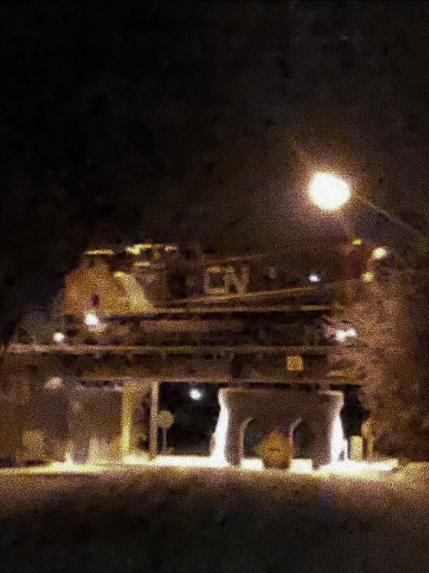</3 #digitalcamera #train #winter #lowquality #nostalgia #bridge #night #cold #exploring #aesthetic 