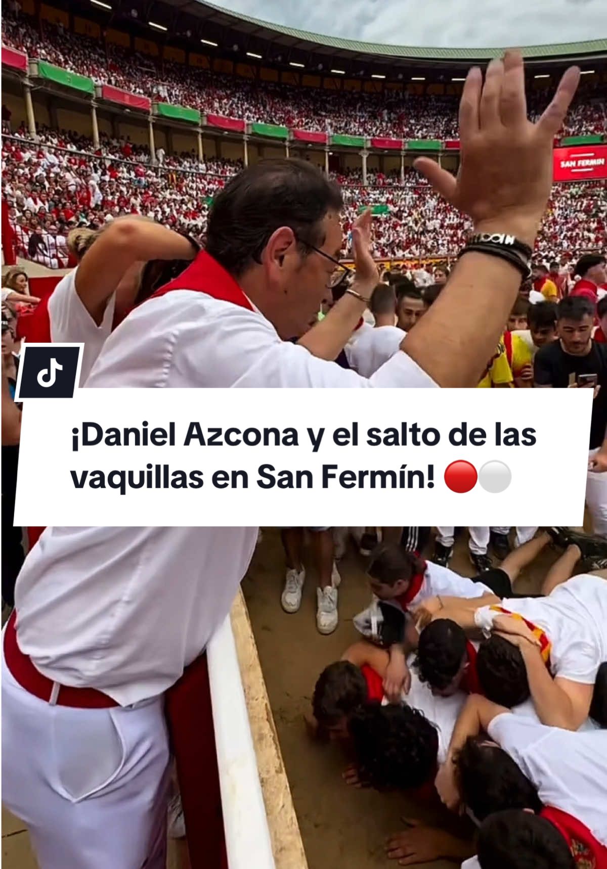 [🔴⚪️𝗦𝗔𝗡 𝗙𝗘𝗥𝗠𝗜́𝗡 𝟮𝟬𝟮𝟱] Menudo espectáculo vivir una mañana de encierro con el gran Daniel Azcona.  #PeruToros #SanFermin #Toros #Pamplona #RocaRey#PerúTorosPerúToros 𝘊𝘥.: 𝘖𝘯𝘦𝘛𝘰𝘳𝘰.