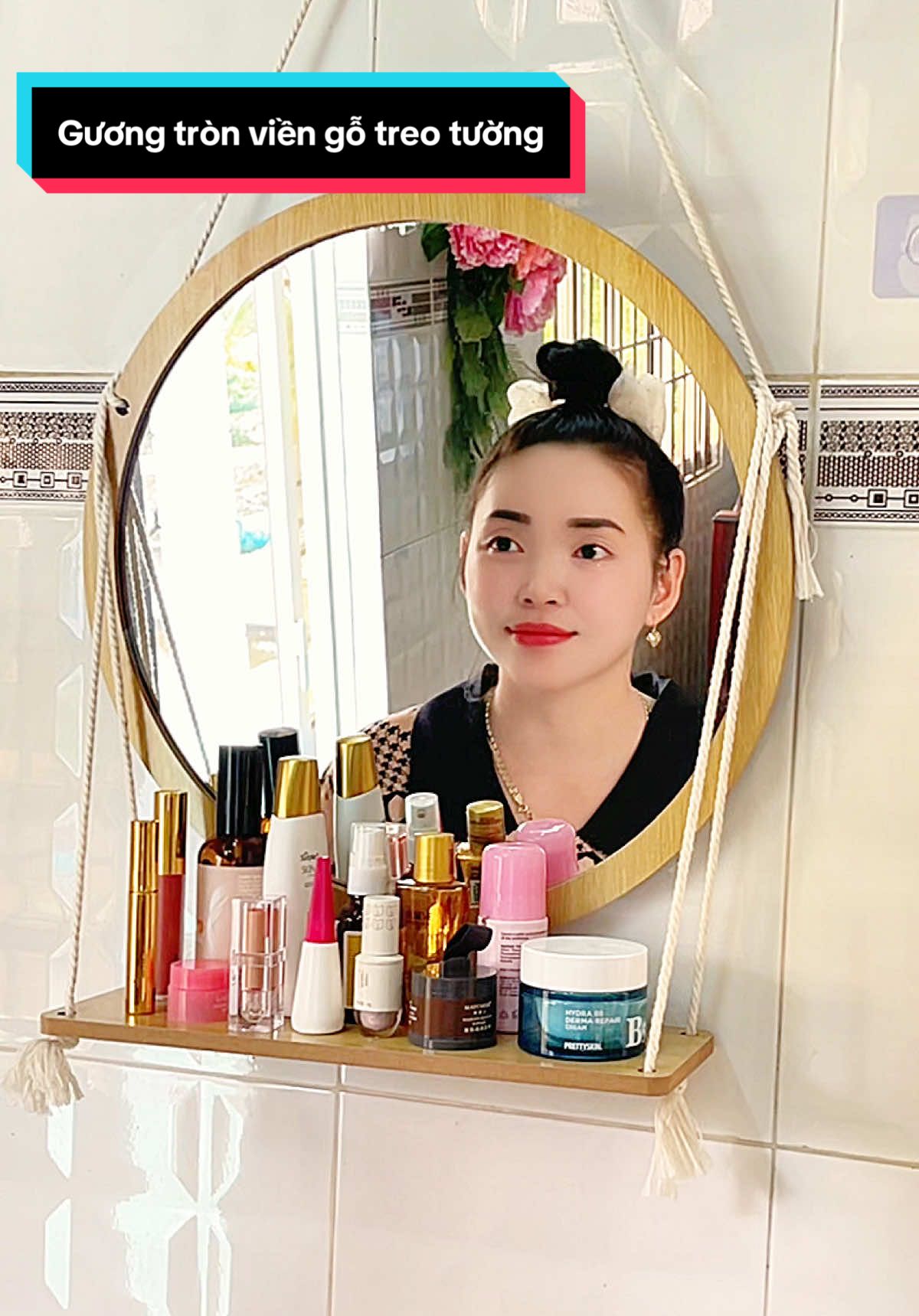 Trả lời @Cẩm Loan gương tròn viền gỗ treo tường decor đẹp lắm @Ngọc Lanh (Mẹ Cutin)  @Ngọc Lanh (Mẹ Cutin)  @Ngọc Lanh (Mẹ Cutin)  #guongtreotuong #guongdecor #guongtronviengo #guongtrontreotuong #ngoclanhmecutin #xuhướng 