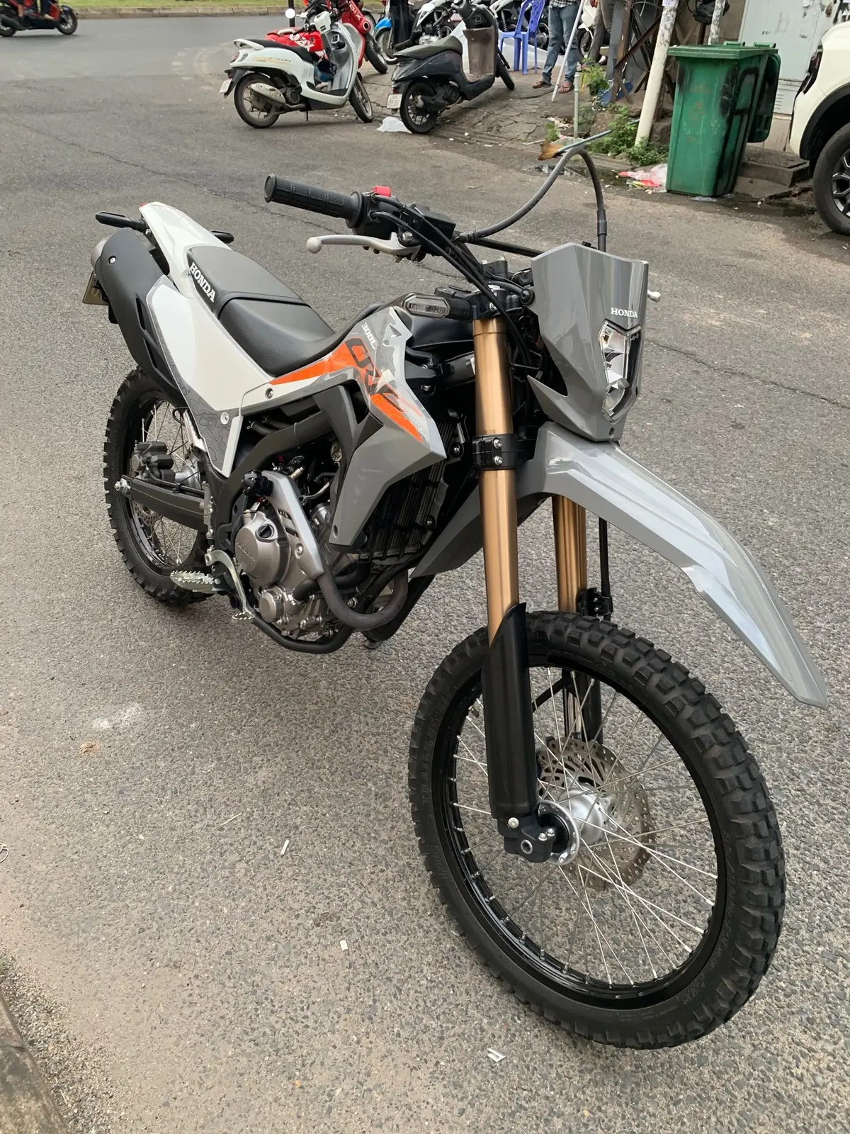 CRF 300L 023 4xxx$ 🗿