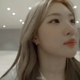 ngeliat JUUN lagi mode pelatih dance gini jadi makin susah digapai #JUUN #주은 #Hearts2Hearts #하츠투하츠 