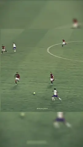 Nihh orang kalo nekcle bola ngeri banget dahhh😅#nesta #milan #italy #defender 