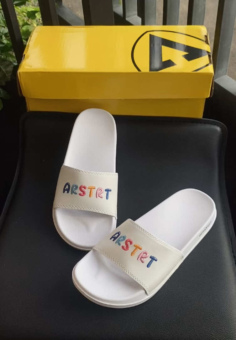 siputih😍 #sendal #sendalslop #rekomendasisendal 