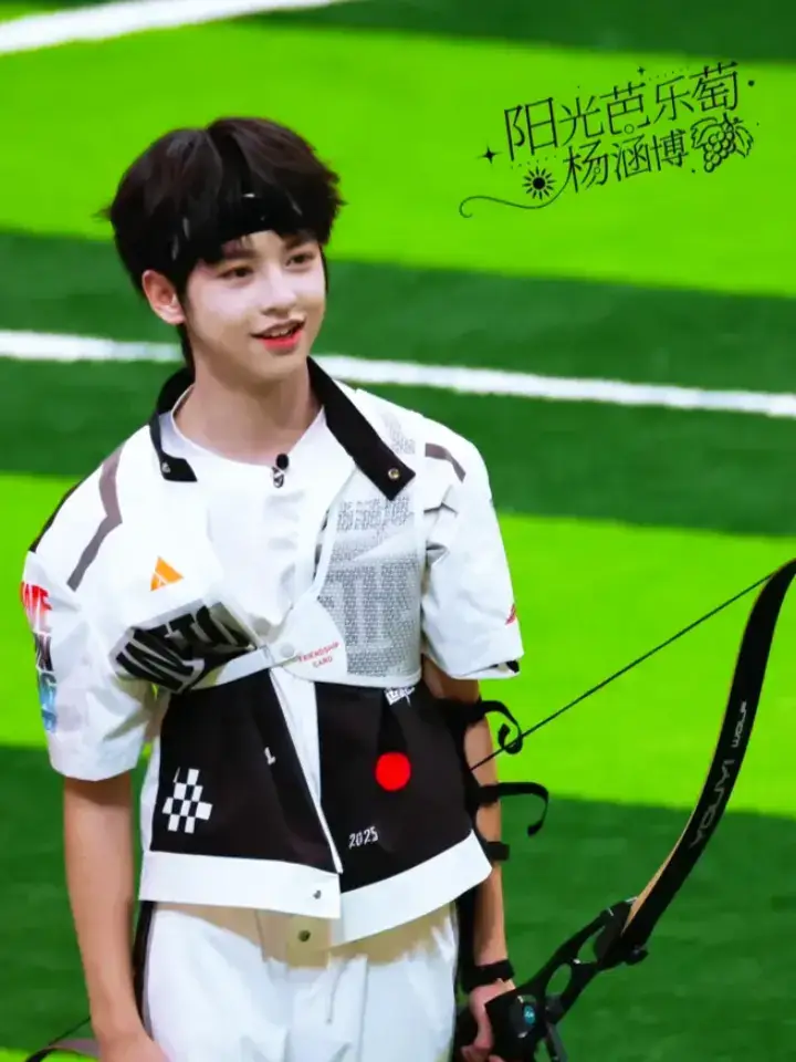 foto Summer's games yang hanbo 🤍  #fyp #foryou #yanghanbo #tffamily🇨🇳💫 #tfstan🇮🇩🇨🇳 #xybca #4u #masukberandafyp #lewatberanda #editor #videoviral #fotogeser 