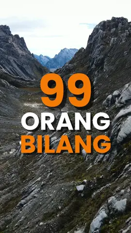 mana nih gunung impian mu?? atau kamu udah summit semuanya!? Daftar tujuh gunung tertinggi yang mewakili tujuh pulau besar dan kepulauan di Indonesia. Konsep ini digagas oleh Hendri Agustin, seorang pendaki dan penggiat alam bebas. Ketujuh gunung tersebut adalah: Puncak Jaya (Papua), Gunung Kerinci (Sumatera), Gunung Semeru (Jawa), Gunung Rinjani (Nusa Tenggara), Gunung Latimojong (Sulawesi), Gunung Binaiya (Maluku), dan Gunung Bukit Raya (Kalimantan).  #7summitsindonesia #gunungindonesia #cozmeed #mimpipendaki #adventure #pendakiindonesia 