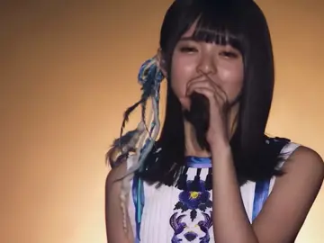 「乃木坂46というグループに対して愛があります。それは誰にも否定させないし、そこらへんの人には持ち上げられない程の重い気持ちでしょう。｣          アイドルの乃木坂46のあなたがほんとうに大好きでした。 卒コンの時後輩たちのことを1番に考えていた後輩思いなところ、ダンスパフォーマンス、努力を絶対に惜しまないところ、クールに見えて実は甘えん坊なところ、お顔がかわいいところ。そんな全部が魅力的で。だからこそ卒業発表のブログを見た時は辛くて、頭のどこかで分かってはいたけどすぐ受け止めきれなかったよ。最後の工事中で飛鳥ちゃんがどれだけ乃木坂を愛していたのかすごく伝わりました その小さい背中でどれほどの大きなものを背負っていたんでしょうね。1期生の最年少で加入してアンダーからセンターまで全てのポジションを経験した飛鳥ちゃんにしか分からない想いがきっと沢山あったはず。11年も続けてくれてありがとう。遅くなっちゃったけど3年越しに卒業おめでとう🕊️🩵‎🤍               #齋藤飛鳥 #齋藤飛鳥推し #元乃木坂46 