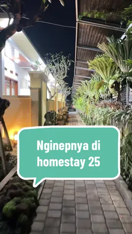 Suasana malam di homestay rumah no : 25 . Jadi ada 5 room , 4 room privat dan 1 yang family room , jadi vidio yang terahir adalah kamar family room 😍. #desapenglipuranno25 #penglipuranvillage #desapenglipuran #bali #penglipuranbali #homestay #homestaydesapenglipuran #homestay #homestaydesapenglipuran #penglipuranno25 #desapenglipuranbali #villa #villabali 