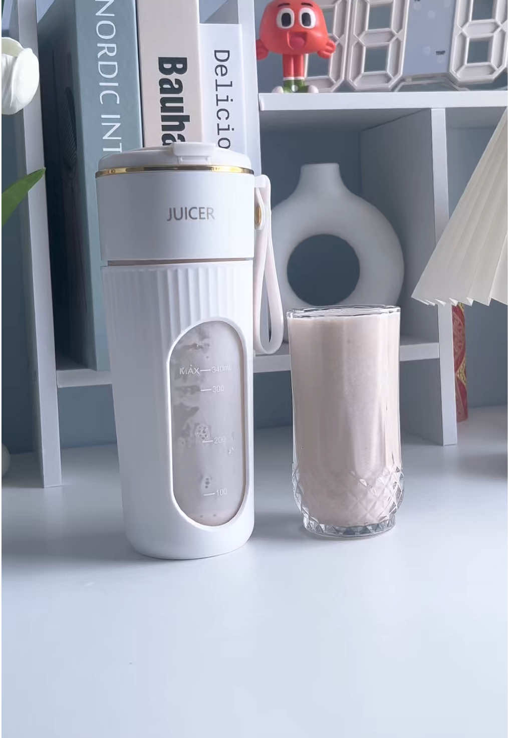 banana smoothie homemade🍌🍌 #juicer #juicerportable #smoothiejuice #blenderbuah #portableblander 